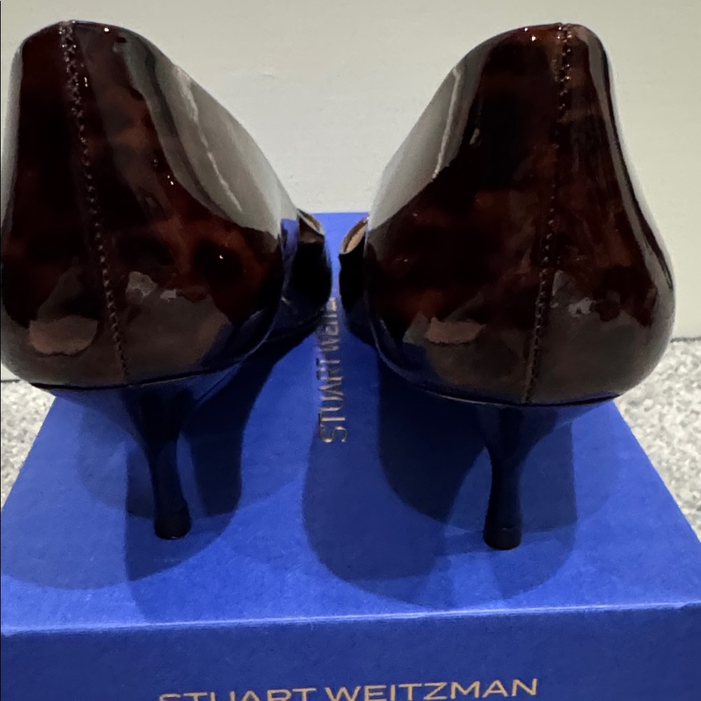 Stuart Weitzman “Stuart Power 50” Patent Pumps Brown in tortoise-print leather - Picture 5 of 8